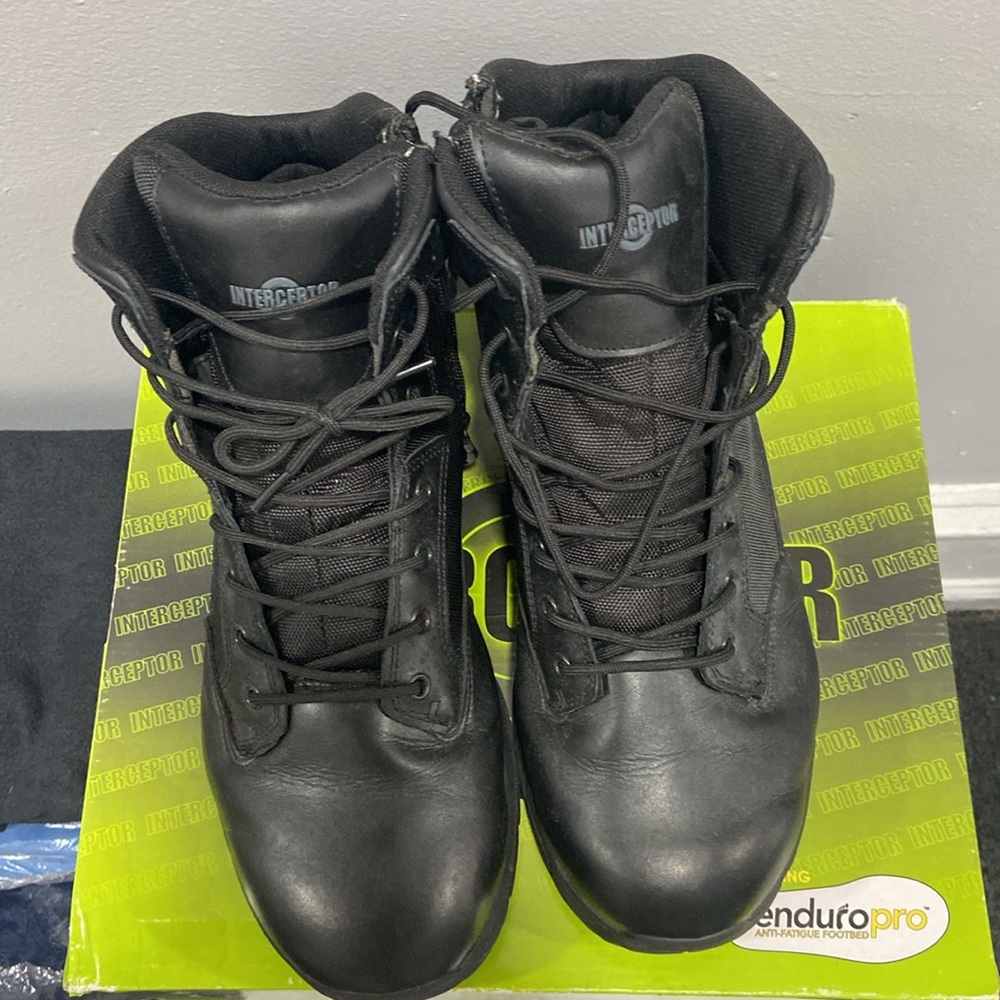 BLACK GIARD LEATHER WORK BOOTS GUC IN BOX